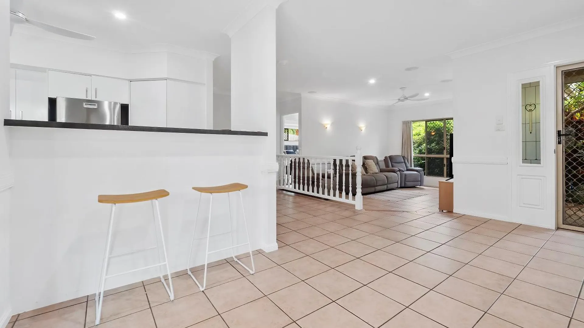 Sunny Days At Clifton Beach Holiday home